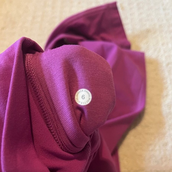 Lululemon Purple Vivid Plum High Rise Align Leggings Size 6 NWOT - Picture 7 of 7